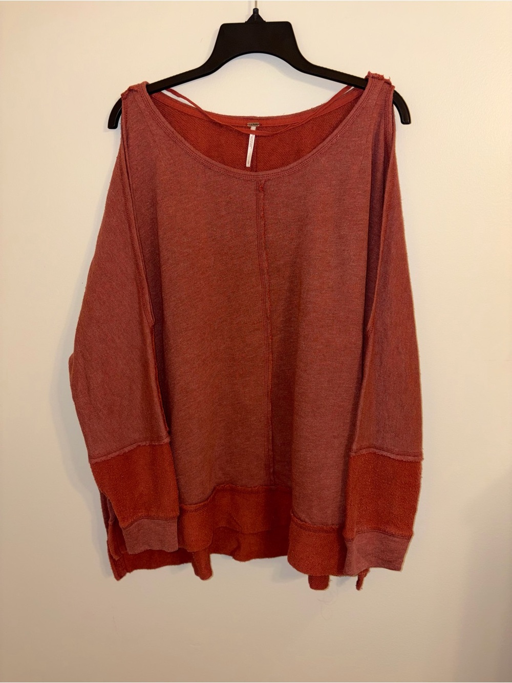Free people | Women’s Relaxed Rust Red Pullover with Cold Shoulders size L